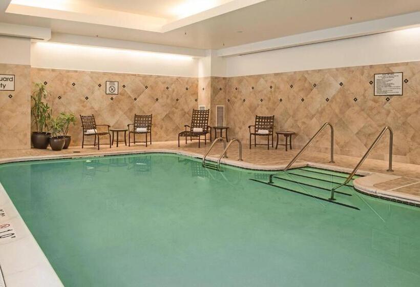 فندق Newport News Marriott At City Center