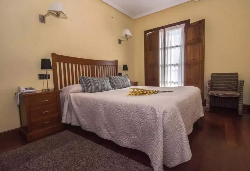 Отель Puerta Del Oriente