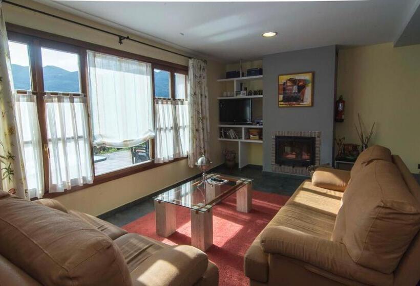 בית מלון כפרי Puerta Del Oriente