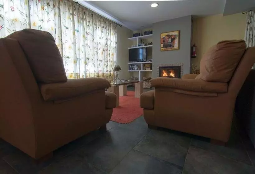 Отель Puerta Del Oriente