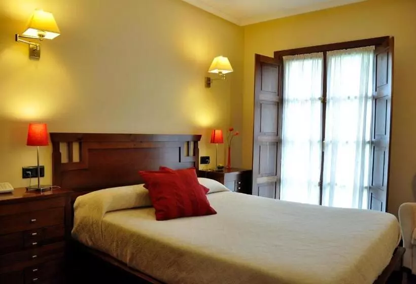 Отель Puerta Del Oriente