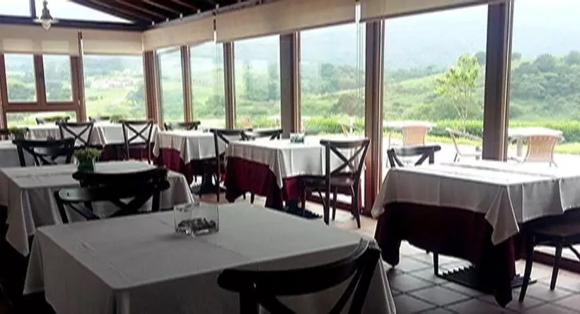 Отель Puerta Del Oriente