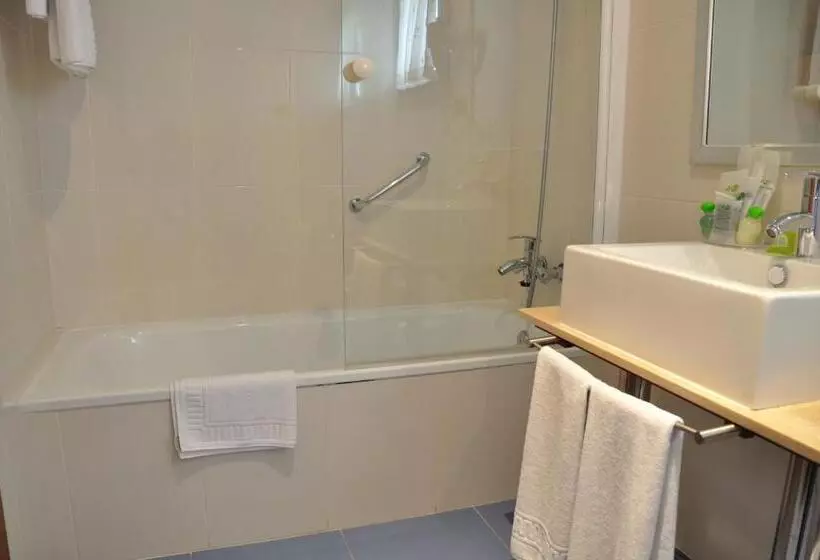 Отель Puerta Del Oriente