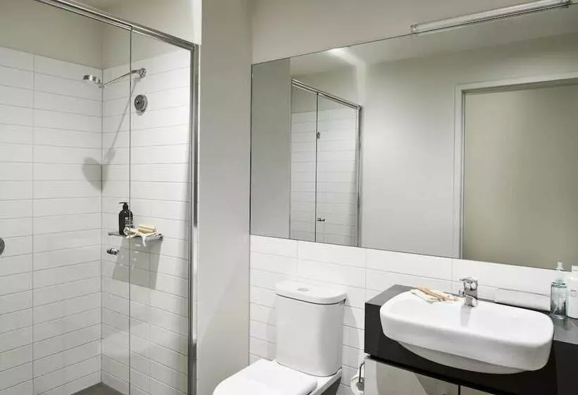 Отель Punthill Essendon