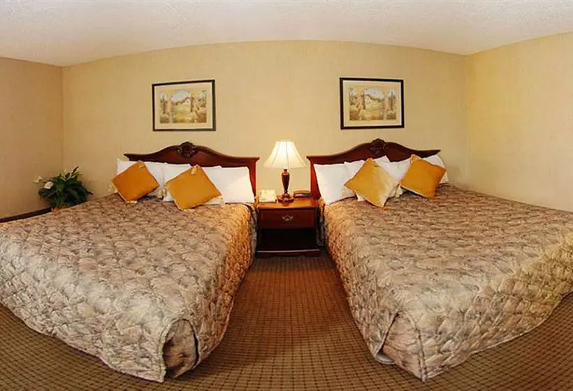 בית מלון כפרי Quality Inn Spokane, Downtown 4th Avenue