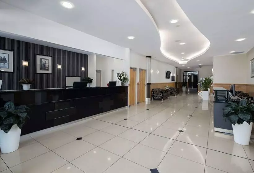 호텔 Rydges Mackay Suites