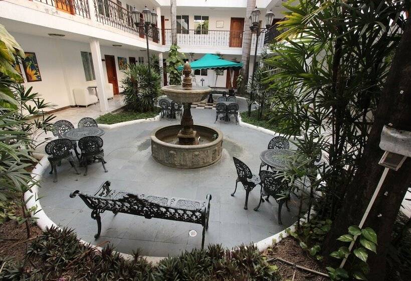 Hotel San Fernando Real