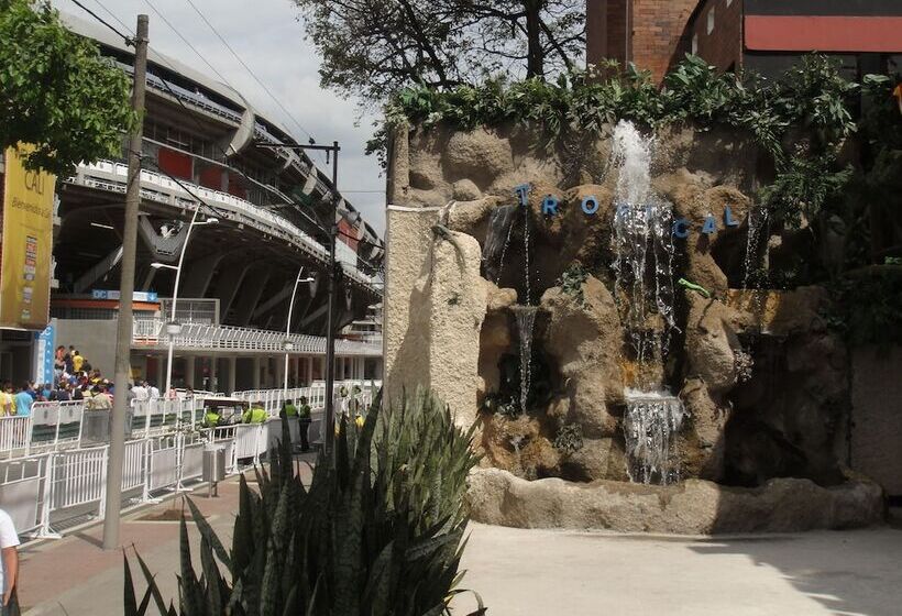 Hotel San Fernando Real