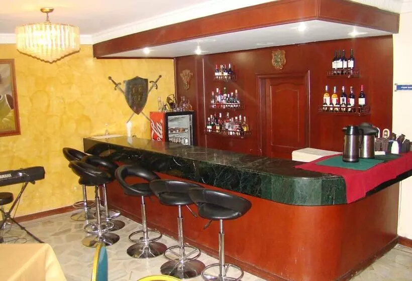 فندق San Fernando Real