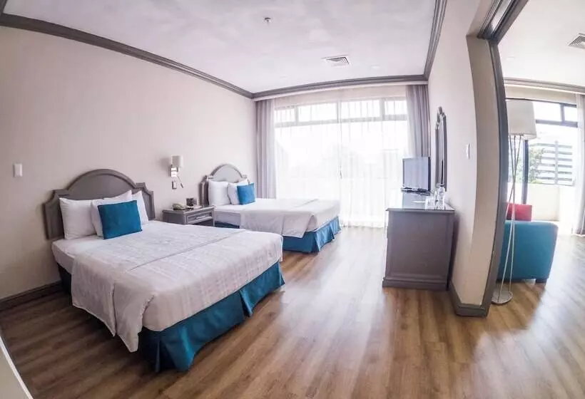 هتل Santander Plaza