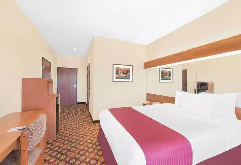 Microtel Inn & Suites By Wyndham Aransas Pass/corpus Christi