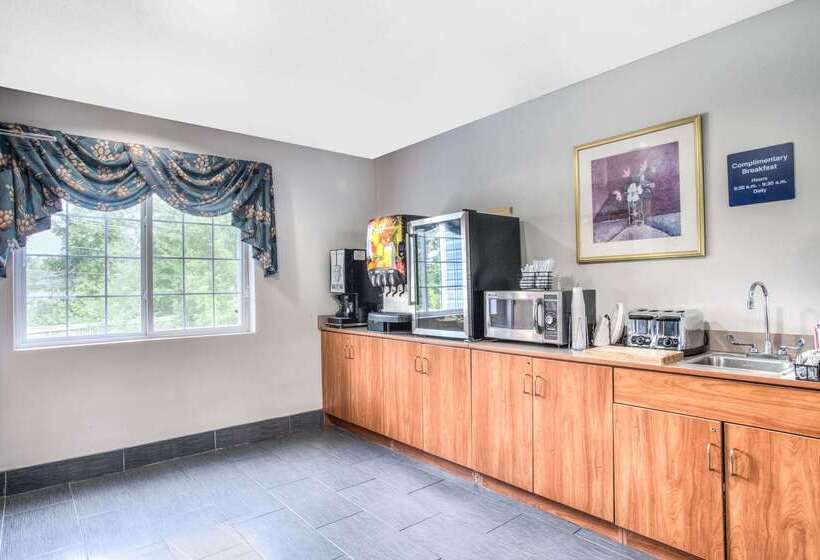 Microtel Inn And Suites Dover