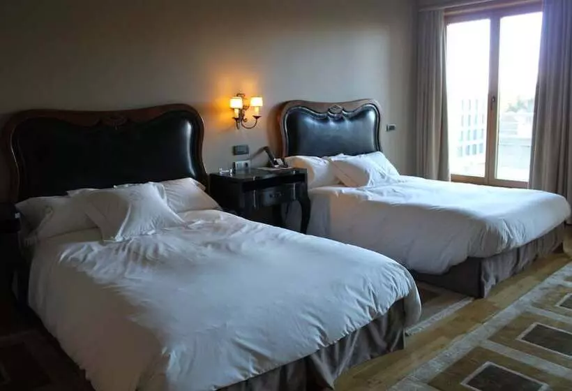 Pazo Los Escudos Hotel Spa & Resort