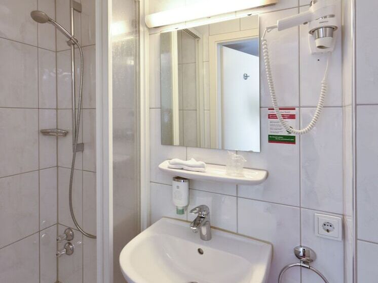 Hotel Adria München