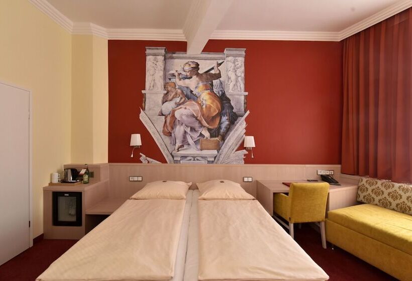 Hotel Adria München