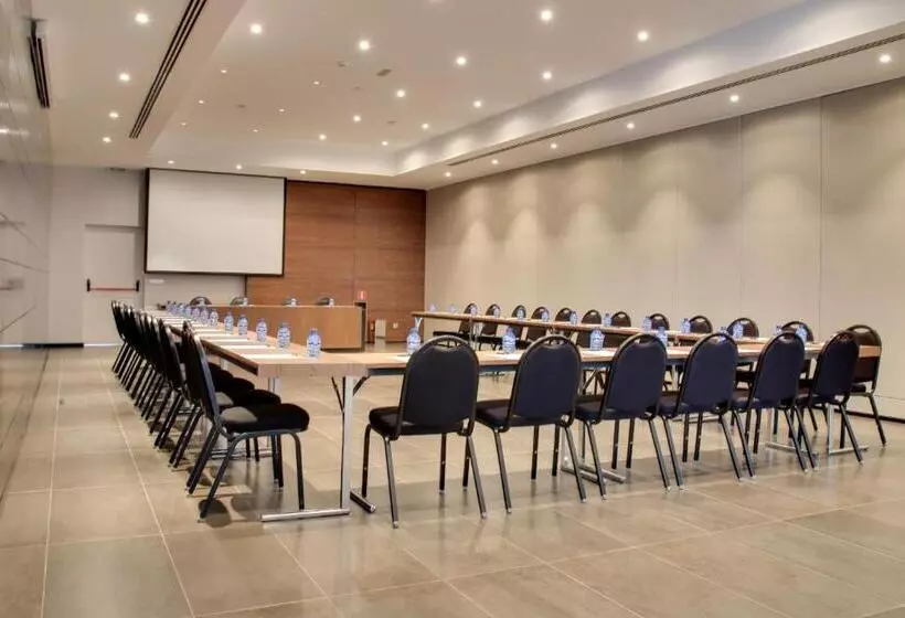 Отель Ciudad De Mostoles