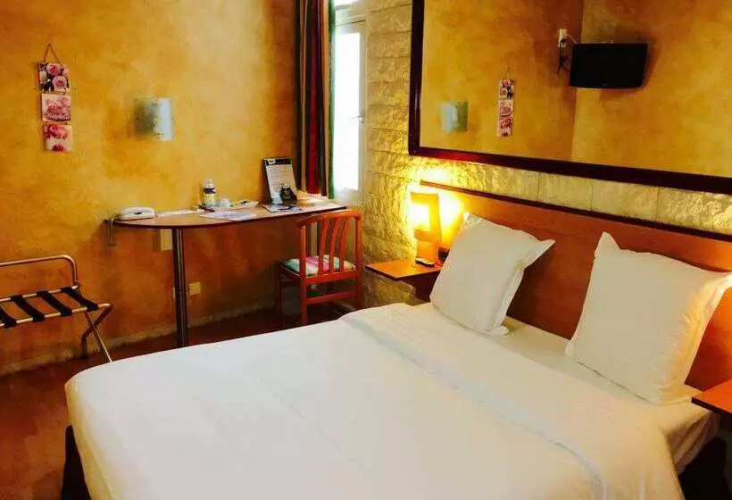 هتل Hôtel Bosquet Pau Centre