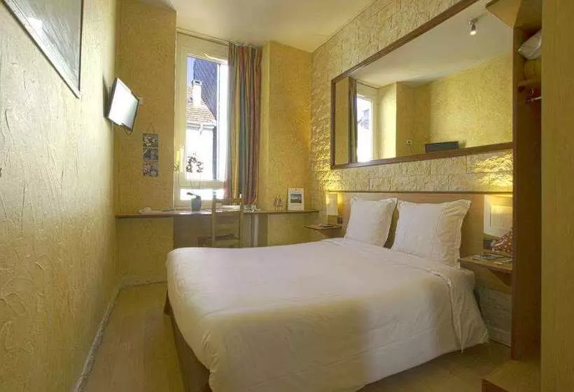 هتل Hôtel Bosquet Pau Centre