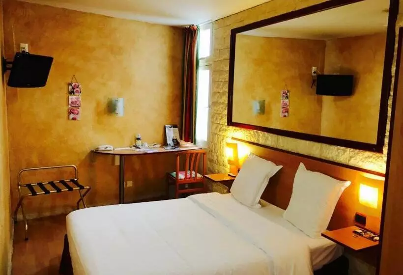 هتل Hôtel Bosquet Pau Centre