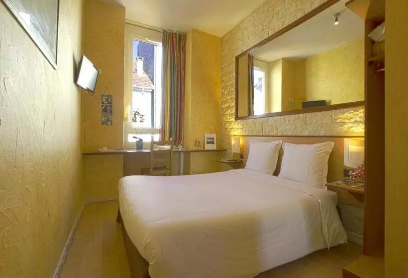 هتل Hôtel Bosquet Pau Centre