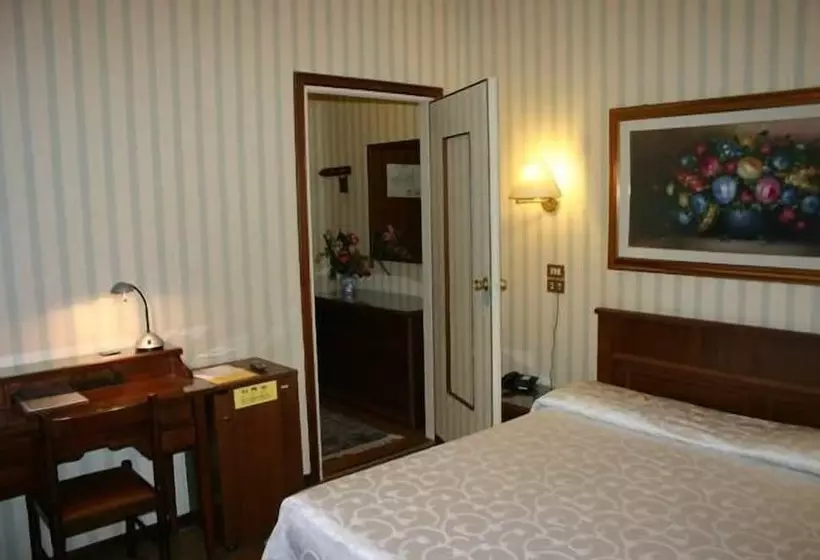 ホテル Italia City Center