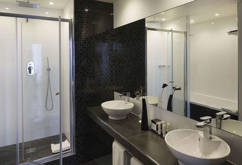 ホテル L Empire Paris   Louvre