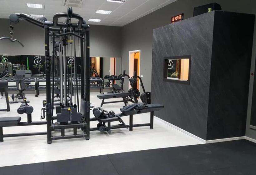 Mahara Hotel & Wellness