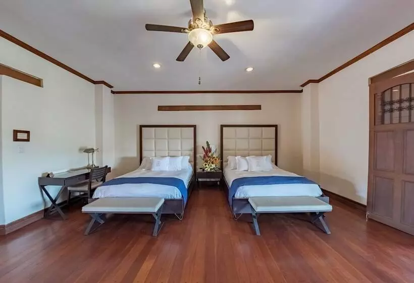 هتل Plaza Colon   Granada Nicaragua