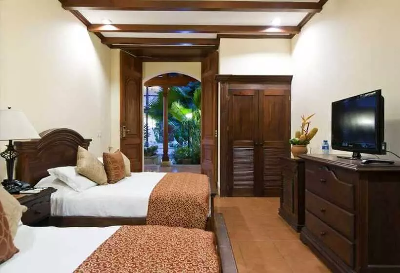 هتل Plaza Colon   Granada Nicaragua