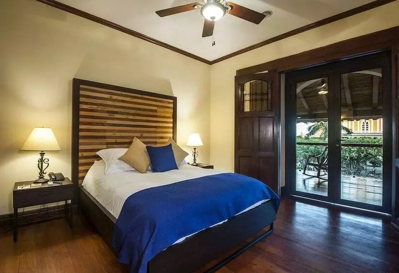 هتل Plaza Colon   Granada Nicaragua