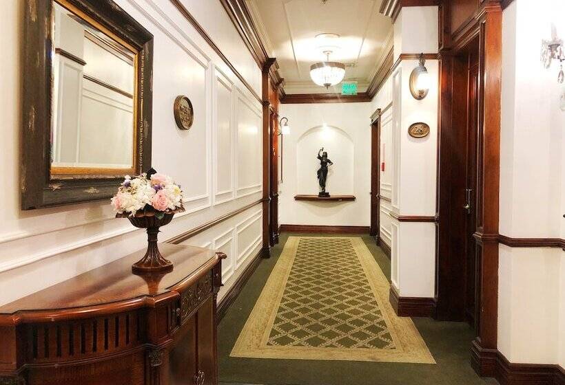 فندق Plaza Grande