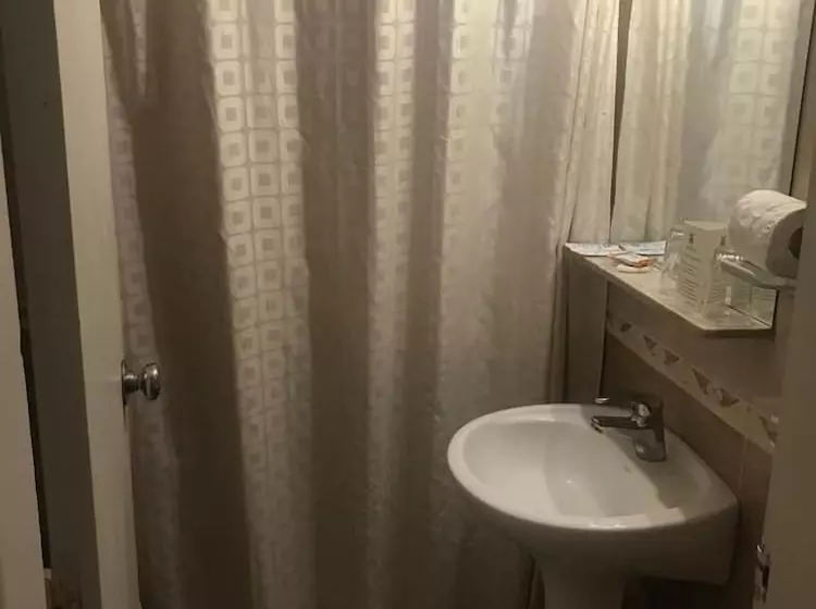 Hotel Punta Del Este Shelton