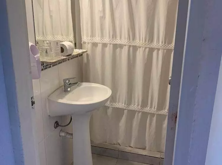 Hotel Punta Del Este Shelton