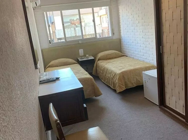 Hotel Punta Del Este Shelton