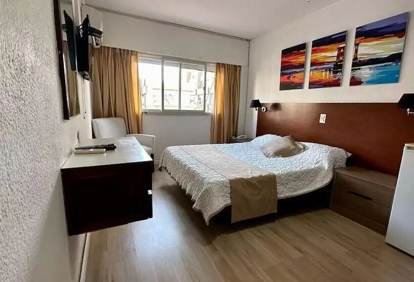 Hotel Punta Del Este Shelton