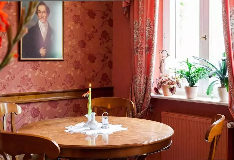 酒店 Garni Schlossgarten