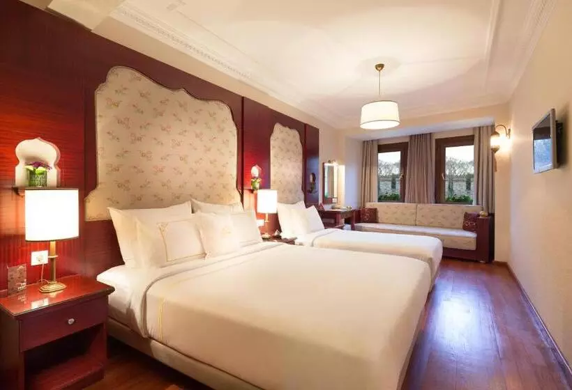 هتل Sirkeci Mansion