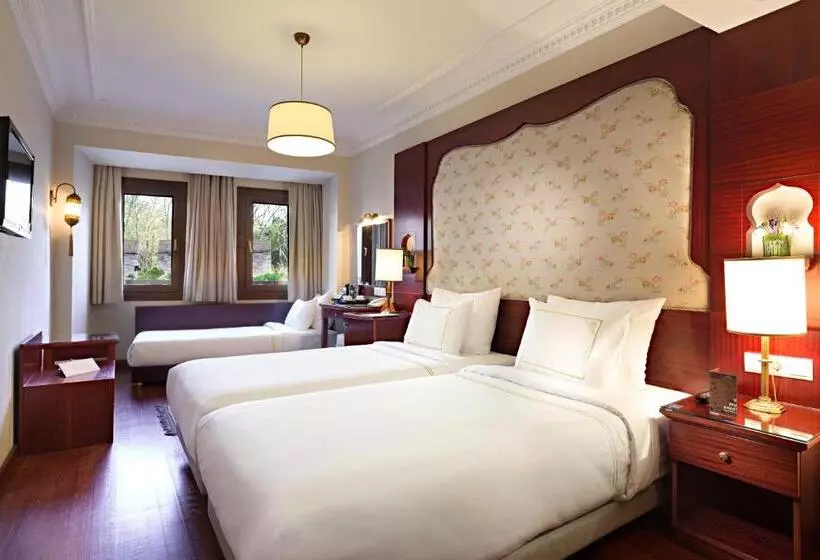 هتل Sirkeci Mansion