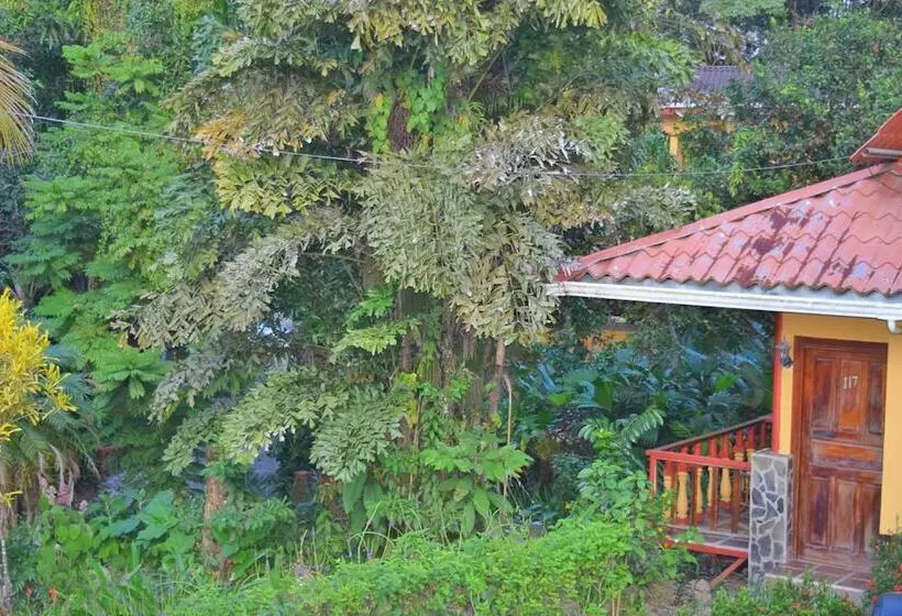 فندق Tres Banderas