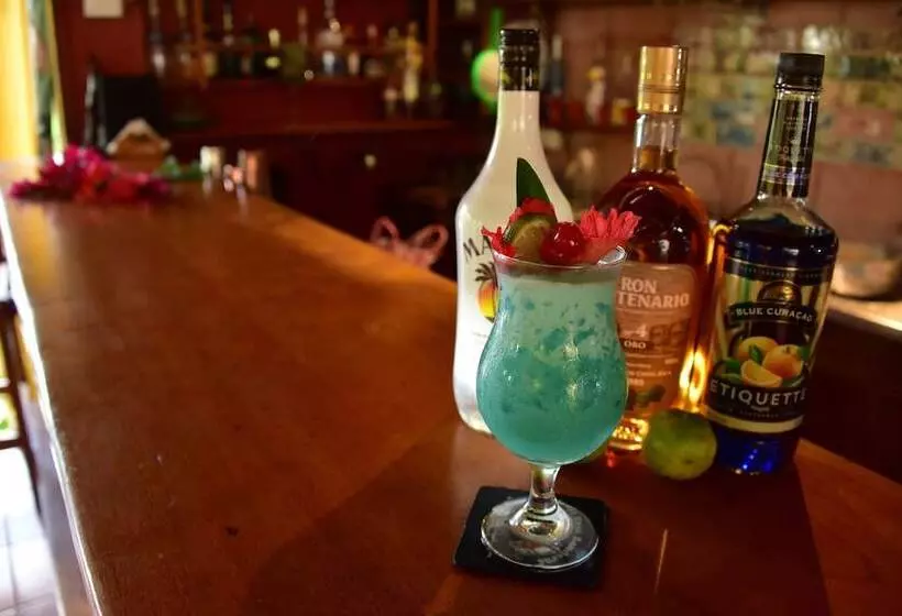 فندق Tres Banderas