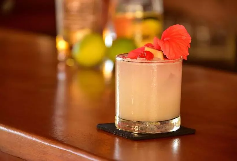 فندق Tres Banderas