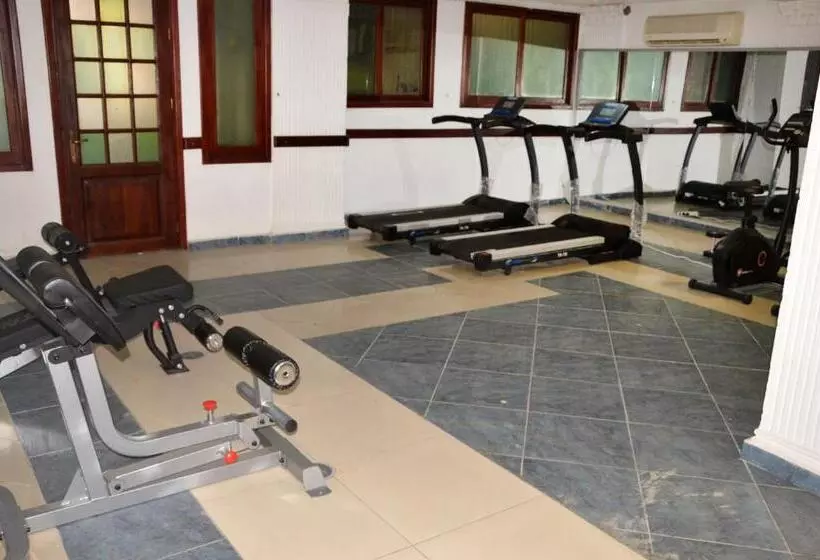 هتل Vallee Des Princes