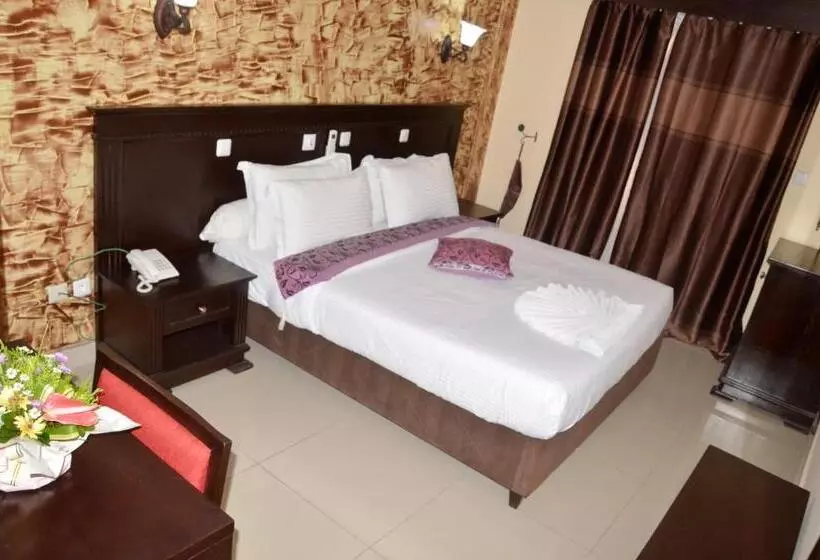 هتل Vallee Des Princes