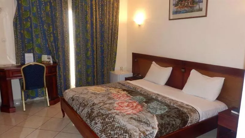 هتل Vallee Des Princes