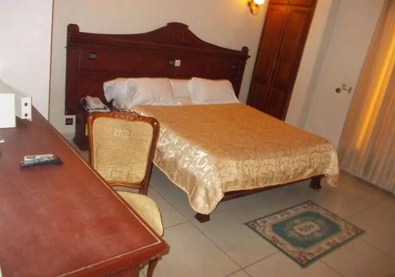 هتل Vallee Des Princes