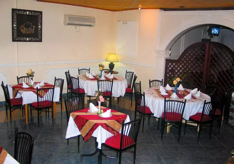 هتل Vallee Des Princes