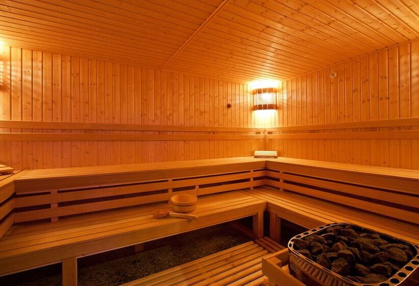 Vitosha Park Hotel   Free Indoor Pool & Parking