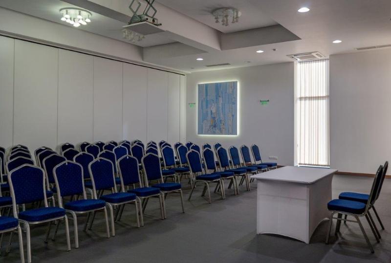 Vitosha Park Hotel   Free Indoor Pool & Parking