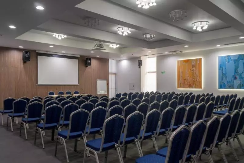 Vitosha Park Hotel   Free Indoor Pool & Parking