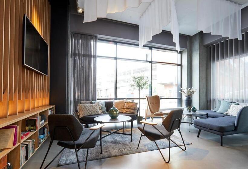 Отель Four Points Flex By Sheraton Aalborg